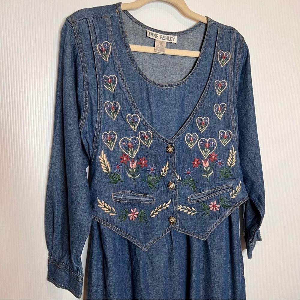 Vtg JANE ASHLEY Embroidered Denim Midi Dress. Size Small - Picture 4 of 9